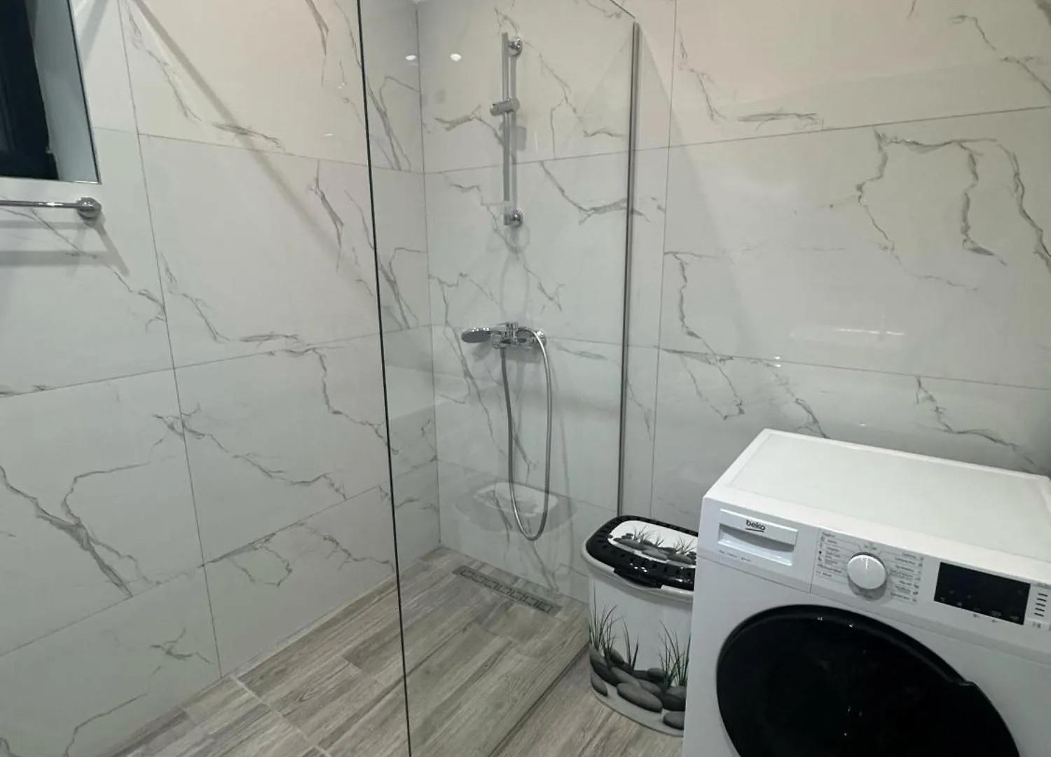 Vitamine Luxury Apartments 2 Sarande