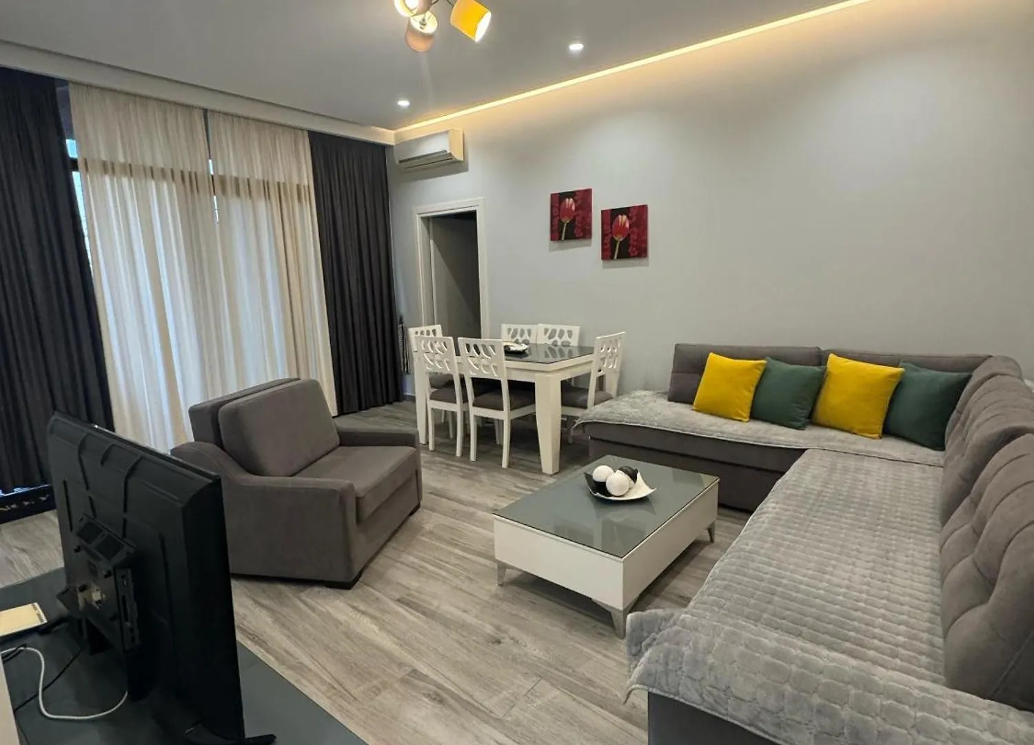Vitamine Luxury Apartments 2 Sarande Albania