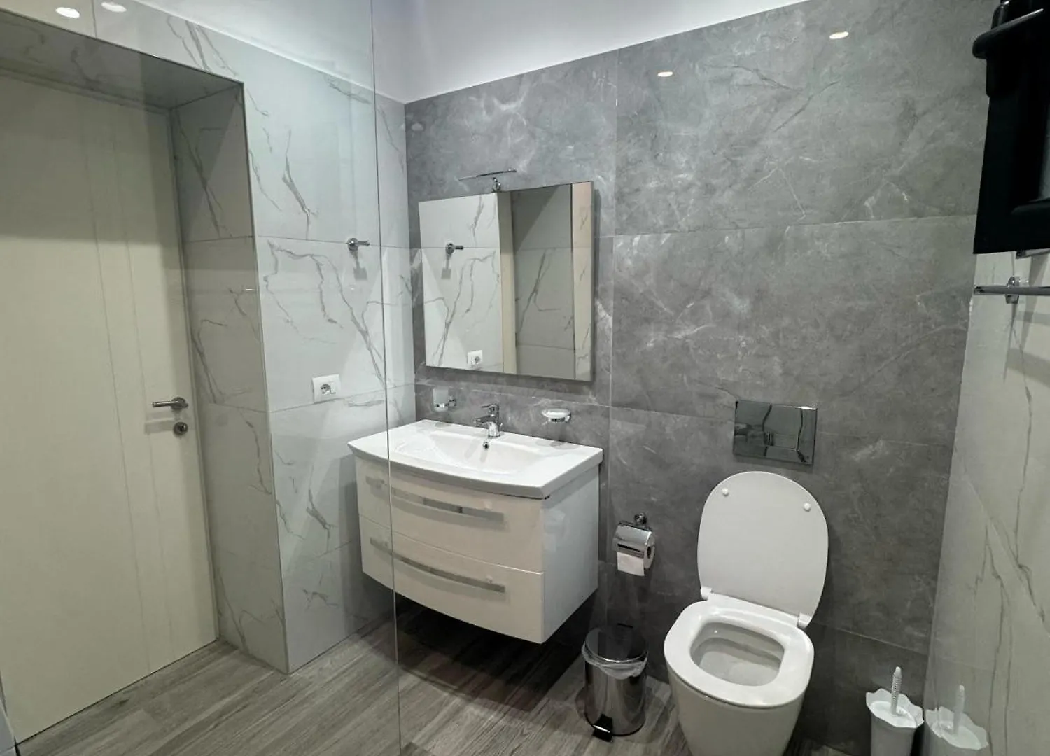 Vitamine Luxury Apartments 2 Sarande