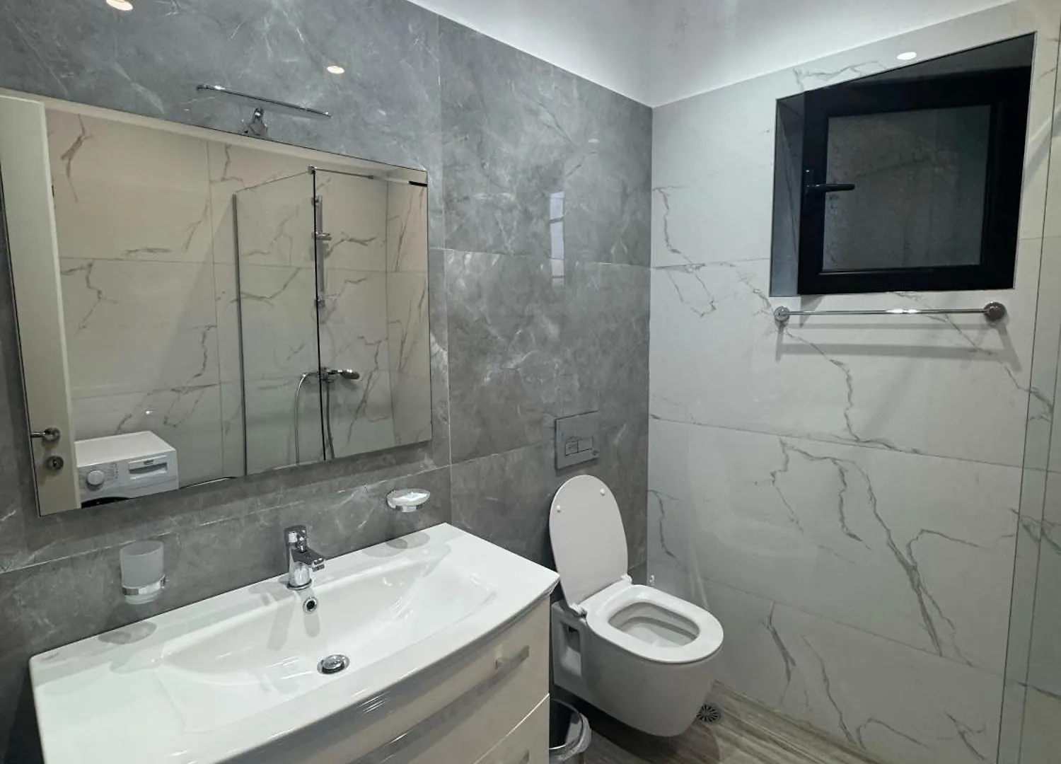 Vitamine Luxury Apartments 2 Sarande Albania